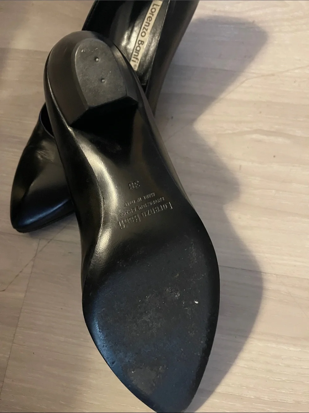 lorenzo sleek black